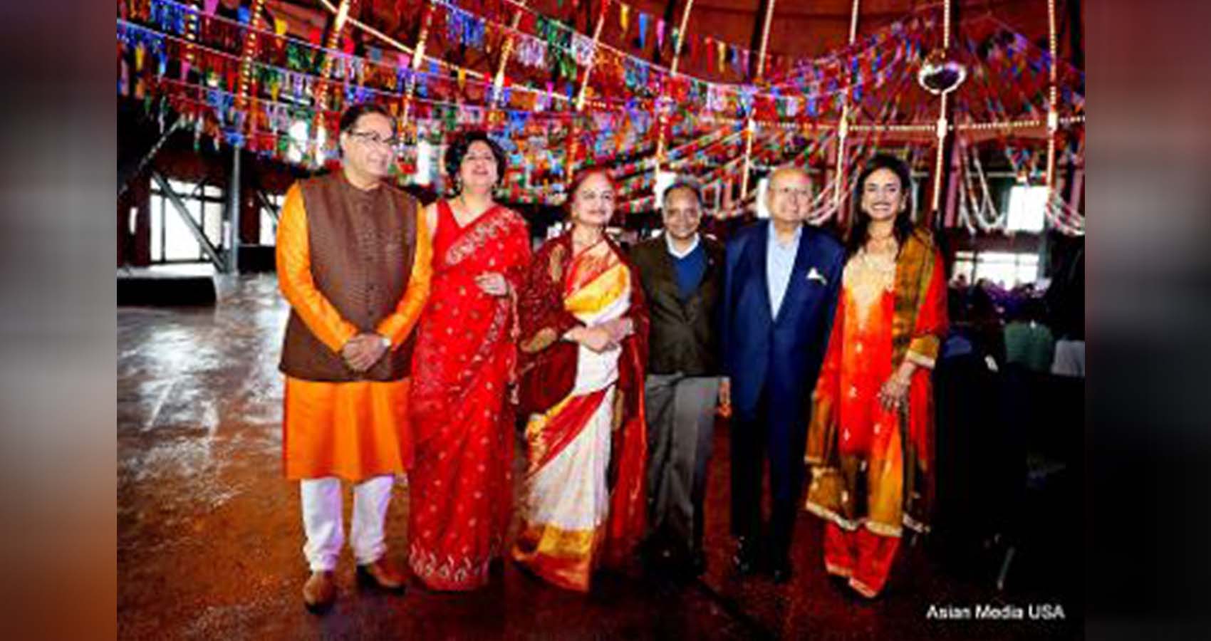 Navy Pier, Delhi committee of Chicago Sister Cities Jointly Celebrate Holi