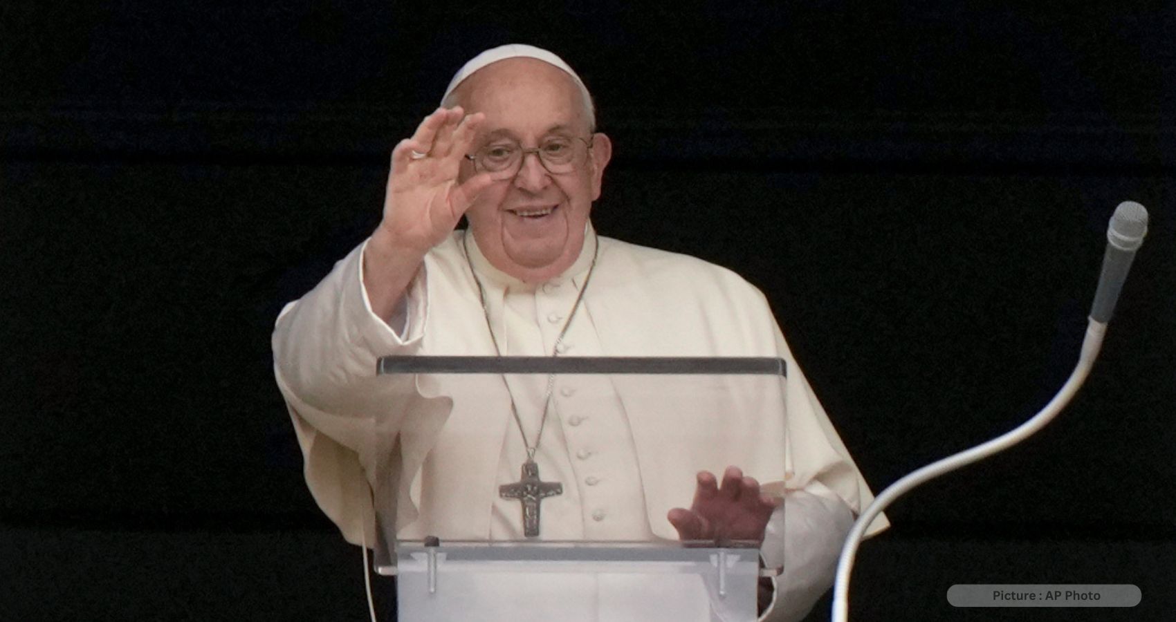 Pope Francis Encourages Theologians to Engage with Real-World Challenges