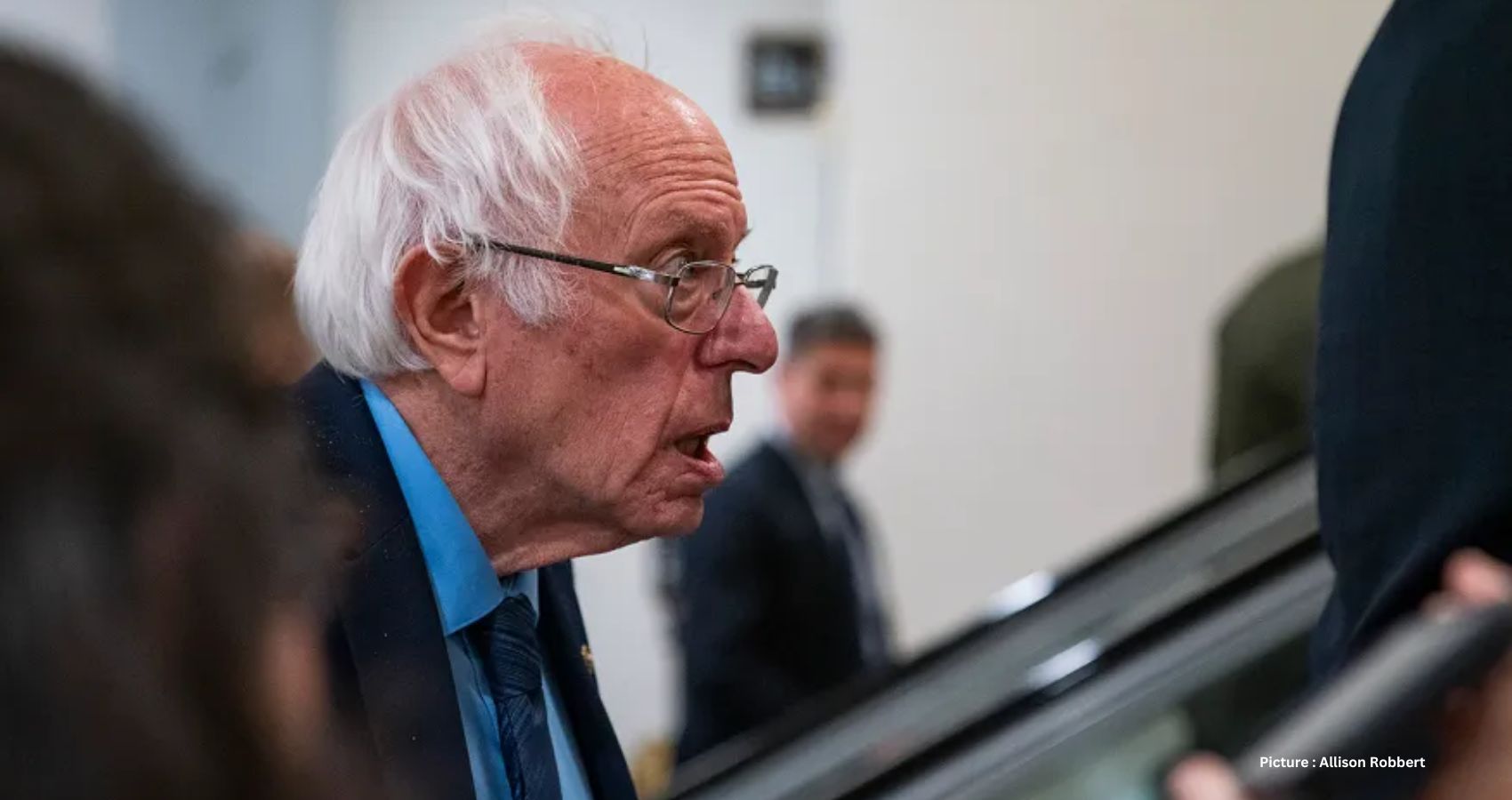 Featured & Cover  Sanders Proposes Four Day Workweek Bill with No Pay Reduction