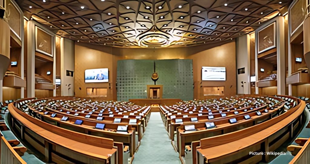 Featured & Cover Third Phase of Lok Sabha Polls Sees High Stakes Voting Across 10 States and Union Territory