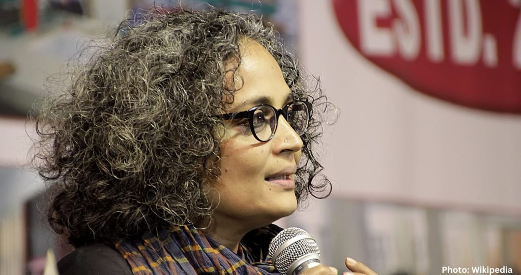 Feature and Cover Delhi LG Approves Prosecution of Arundhati Roy Under UAPA for 2010 Speech