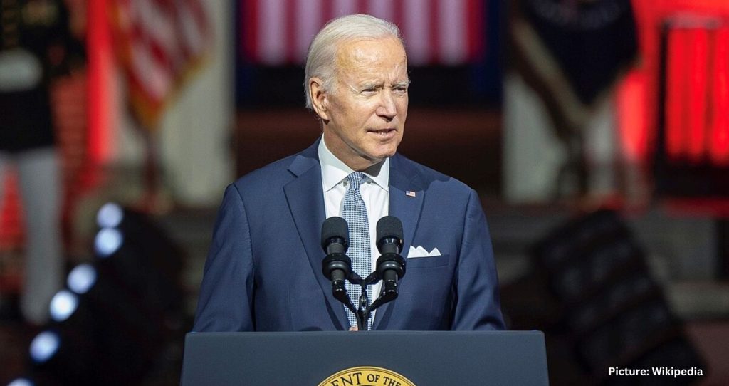 Poll Reveals Biden’s Tenuous Lead Against Trump, Clinton and Harris Emerge as Strong Contenders