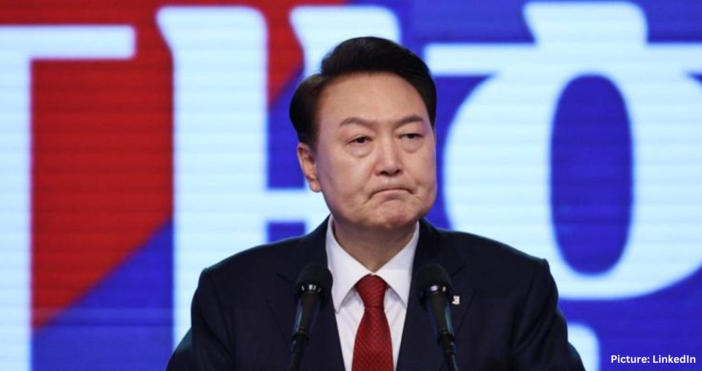 Disgraced South Korean President Eludes Arrest as Political Turmoil Deepens