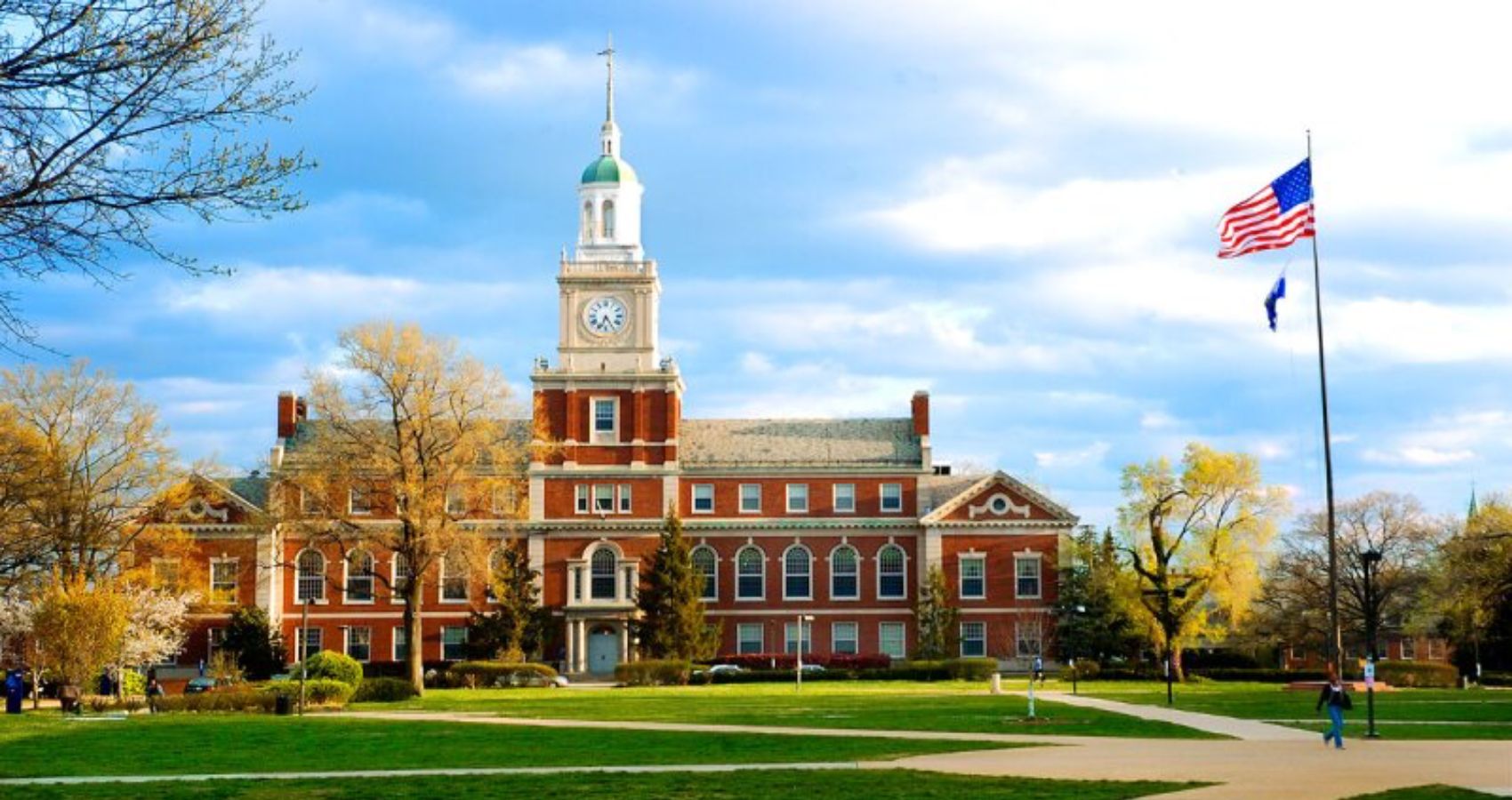 Trump Administration Revokes Harvard’s Certification to Enroll International Students Amid Compliance Dispute