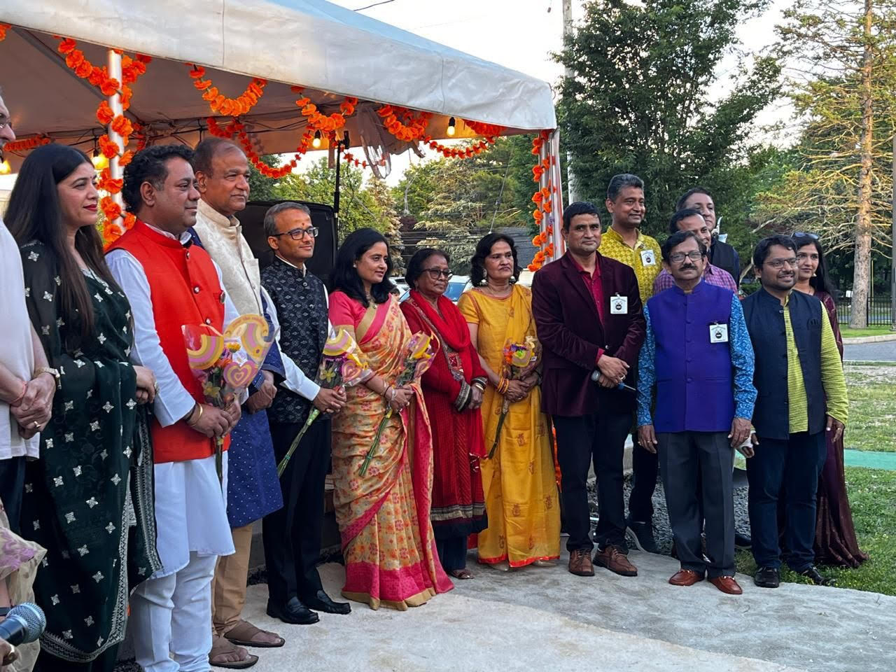 1 DHUN Musical Group Hosts Spectacular Fundraising Concert for Siddhivinayak Temple