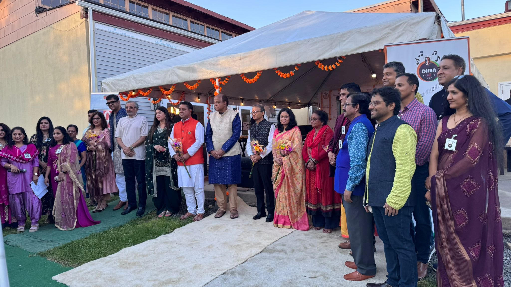 4 DHUN Musical Group Hosts Spectacular Fundraising Concert for Siddhivinayak Temple