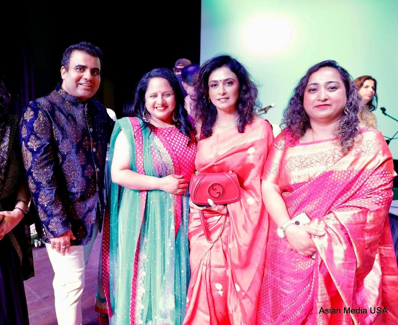 7 Priyanka Barve Captivates Chicago in Tribute to Legendary Divas at The Matrix Club