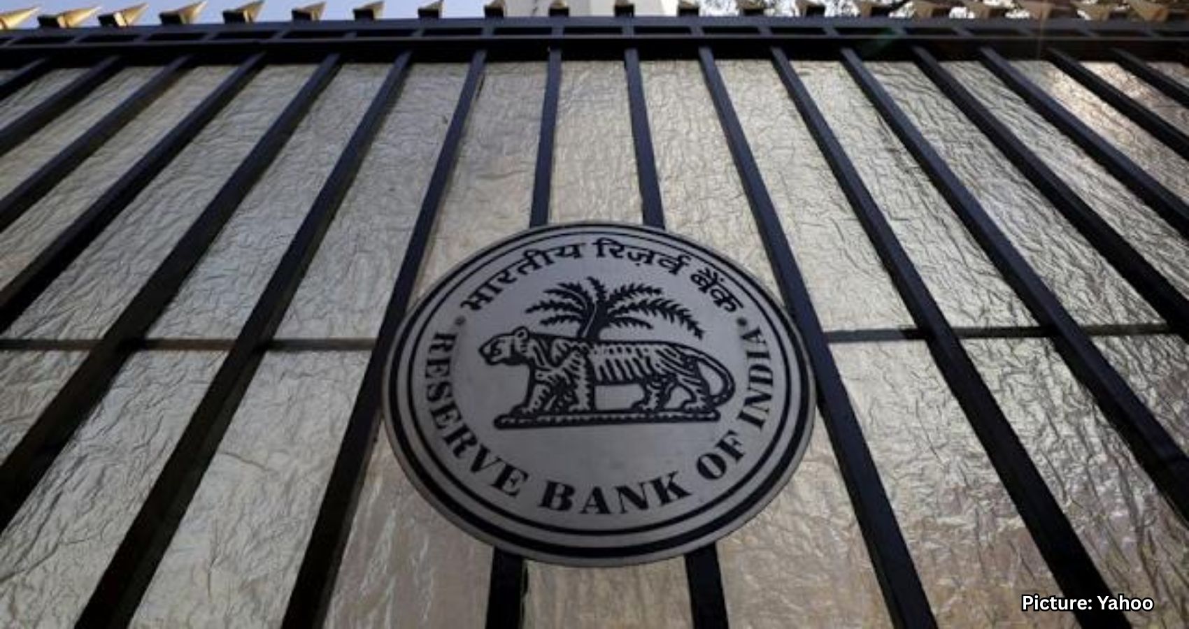Featured & Cover RBI Plans Stricter Rules on Overseas Remittances to Curb Passive Wealth Transfers