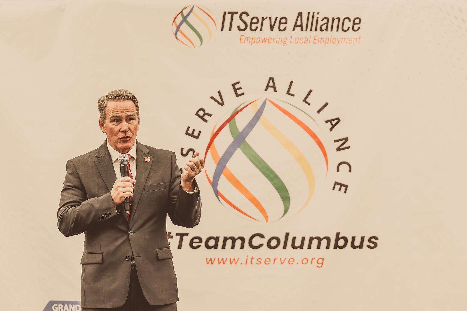 Sen Jon Husted (R Ohio) Praises ITServe’s Support for STEM Education and Professional Development Programs at Columbus Chapter Meeting 2