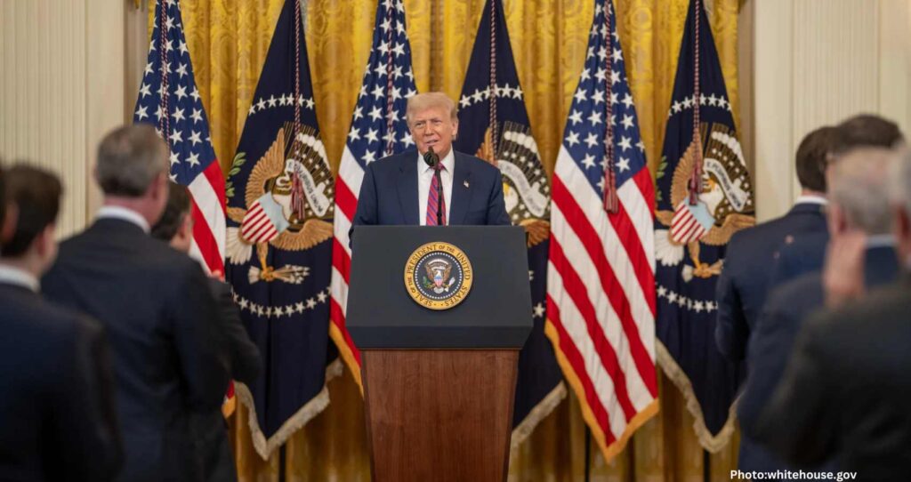 Trump Imposes 25% Tariff on Indian Imports