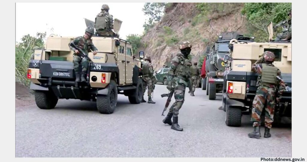 Feature and Cover Army Thwarts Infiltration Attempt at LoC in Uri; One Soldier Killed