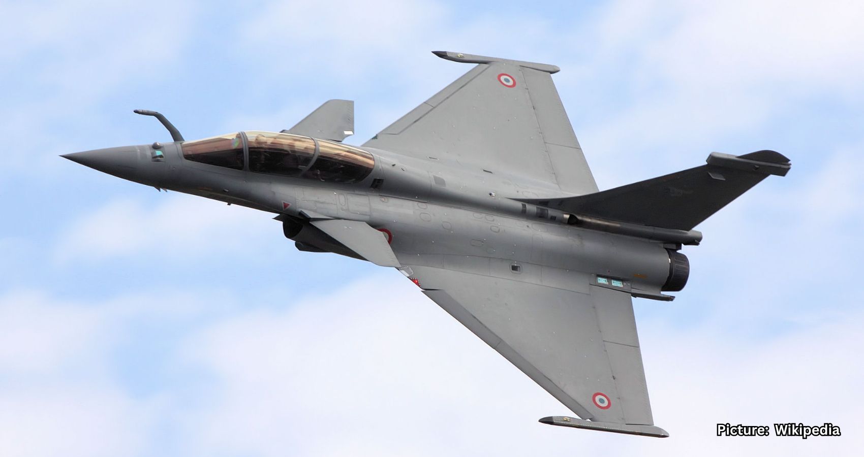 Featured & Cover Indian Air Force Jets Conduct Exercise Over LoC at Dawn
