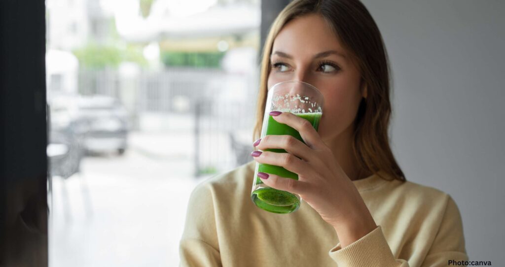 Drinking Vegetable Juice May Lower Blood Pressure in Older Adults