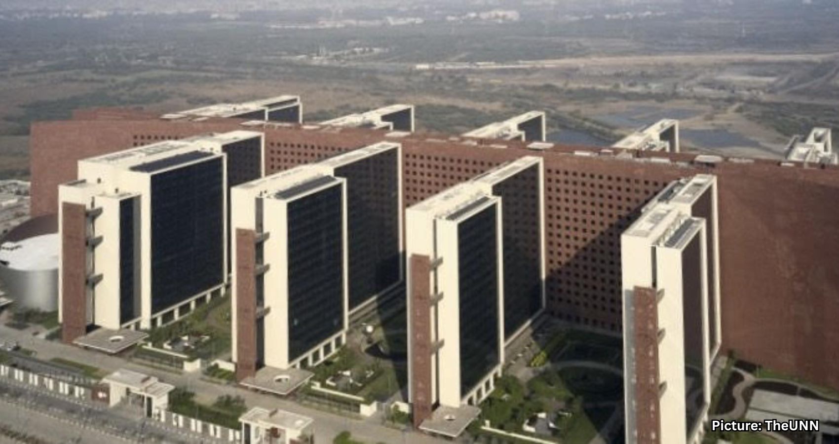 Featured & Cover BIGGEST SDB CORPORATE COMPLEX STRUGGLING!
