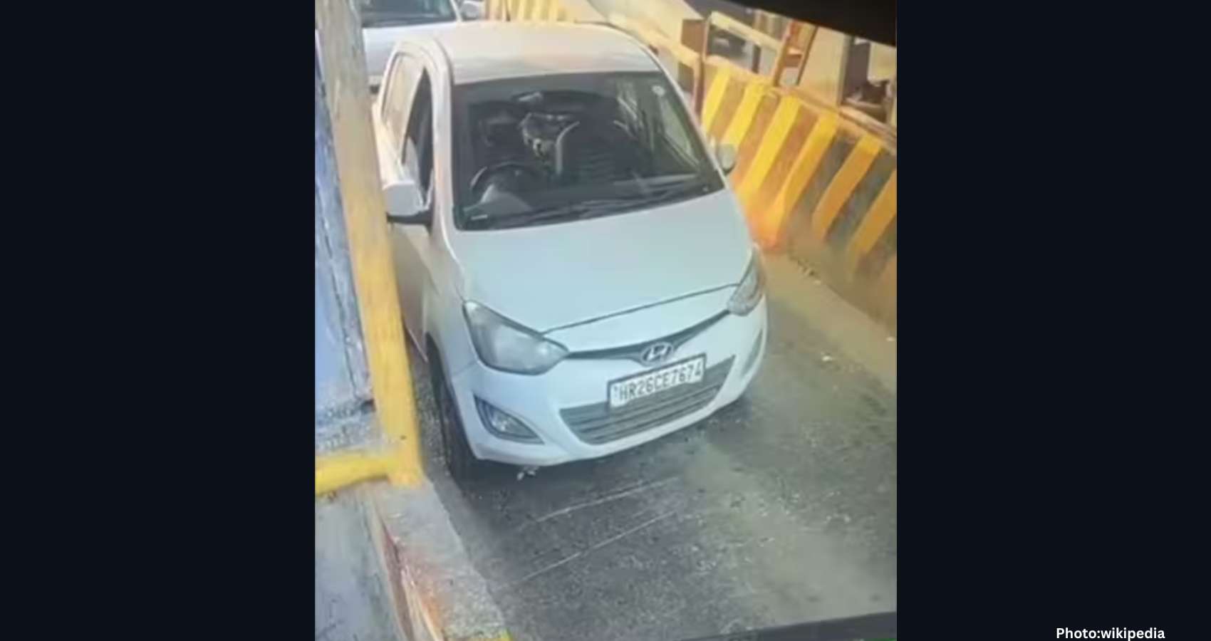 Feature and Cover Car Explosion Near Delhi's Red Fort Kills Eight Injures 24