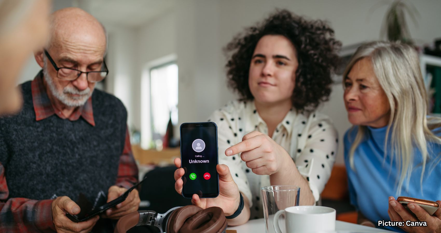 Featured & Cover Ways to Safeguard Seniors from Email Scams