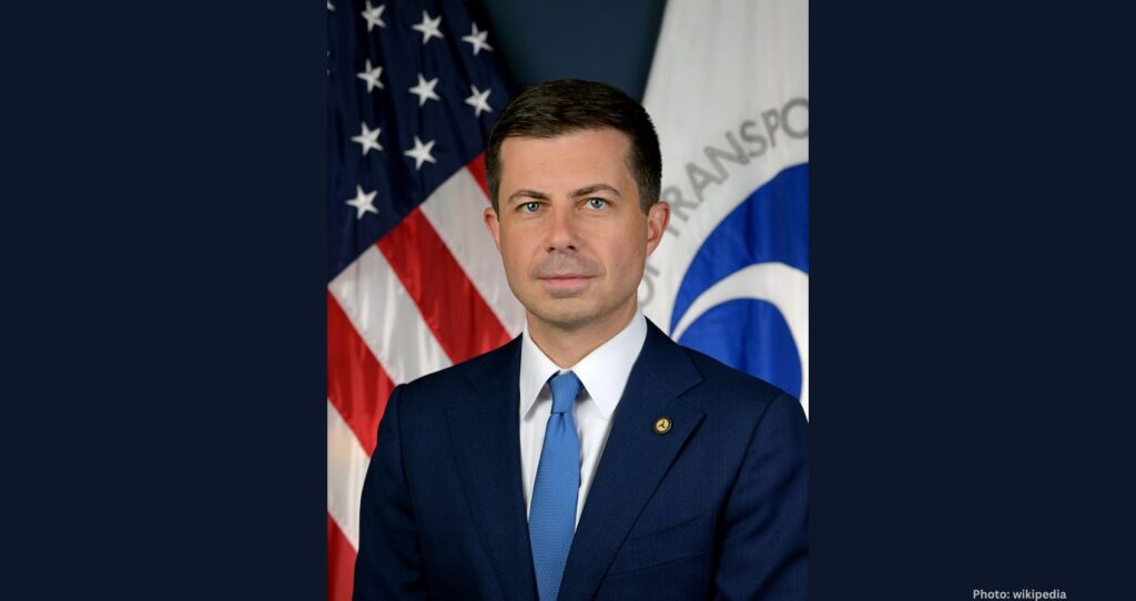 Buttigieg, Newsom, AOC Lead 2028 Poll in Key Primary State