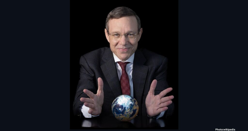 Harvard Physicist Suggests Interstellar Object May Be Alien Probe