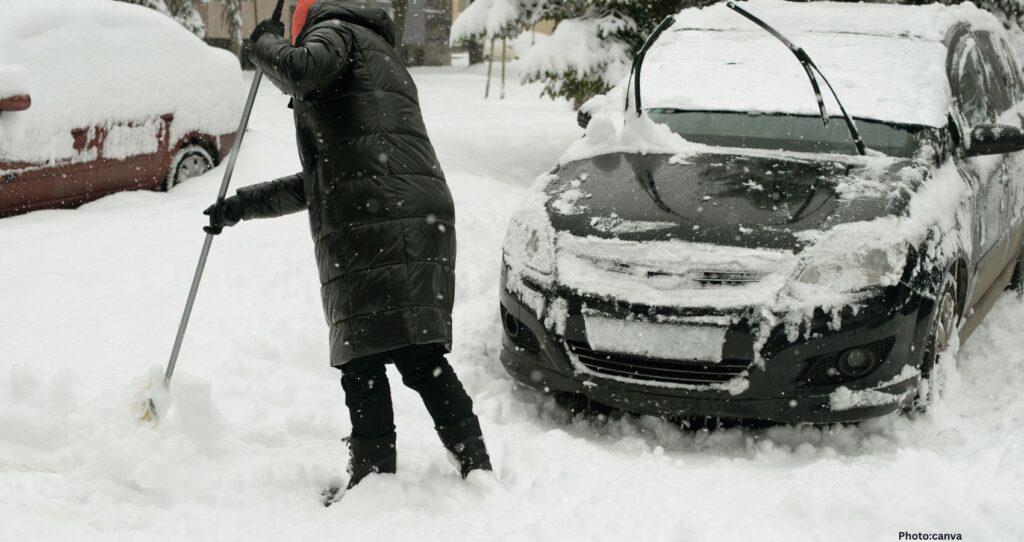 Heavy Snow Increases Risk of Heart Attacks, Experts Warn