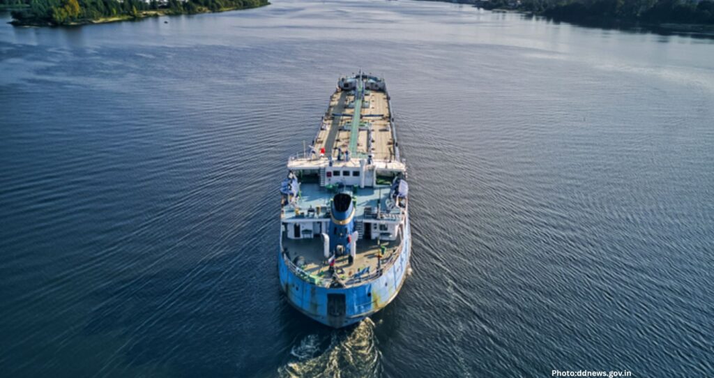 U.S. Permits Russian Oil Tanker to Reach Cuba Amid Ongoing Blockade