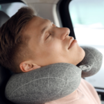 Featured & Cover Sleeping Without a Pillow May Offer Unexpected Health Benefits Study Finds