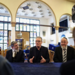 Featured & Cover US Embassy in London Advises Caution Near Jewish Sites After Attacks