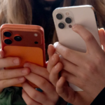 Featured & Cover iPhone and Samsung Flashlight Features Tips and Tricks to Enhance Use