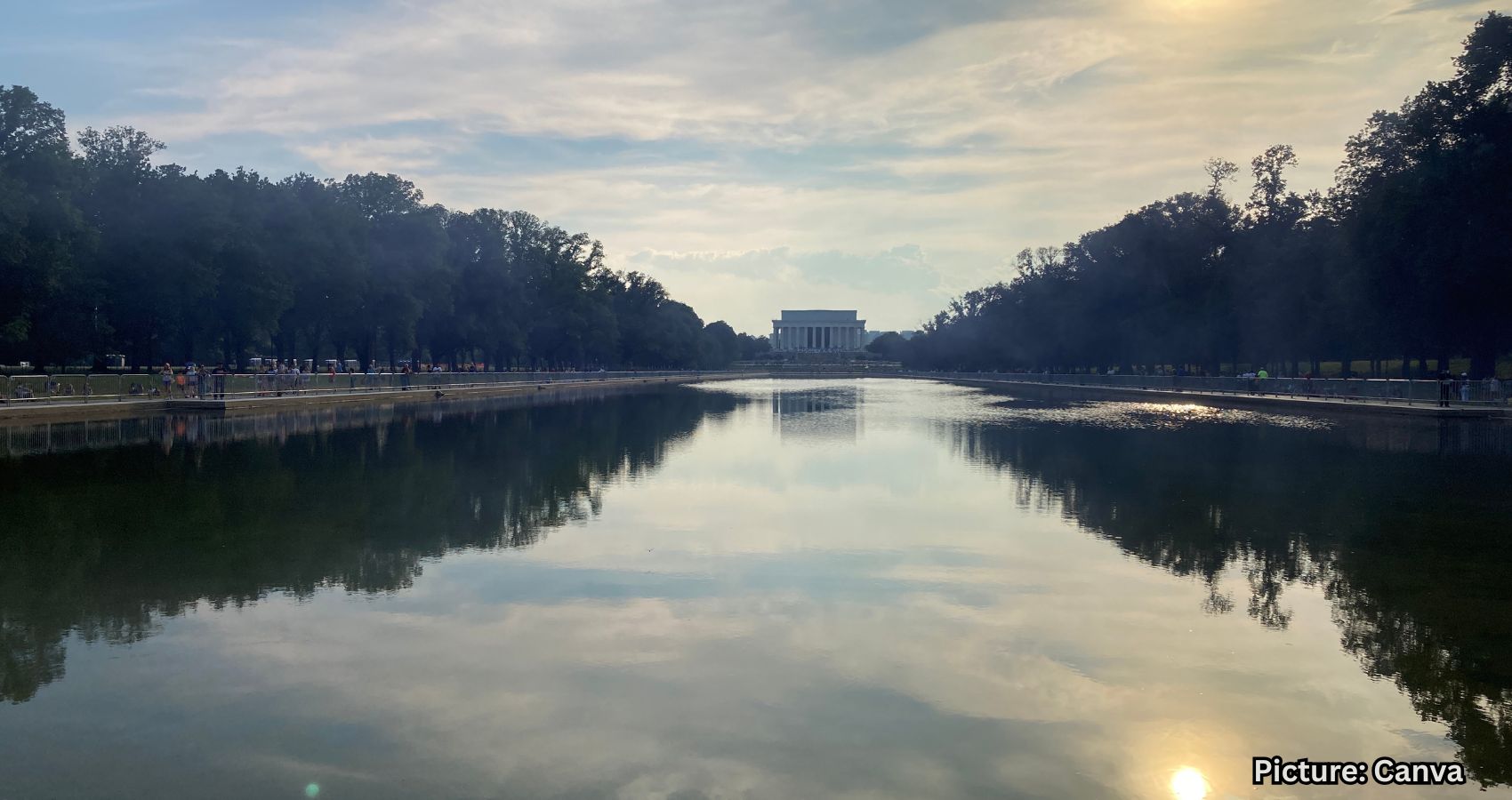 Featured & Cover Trump Reports Chemical Damage to Renovated Reflecting Pool Near Lincoln Memorial